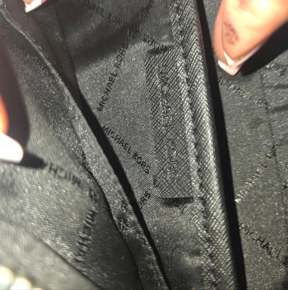 Michael Kors Men's Black Logo Toiletry Bag - Picture 4 of 5